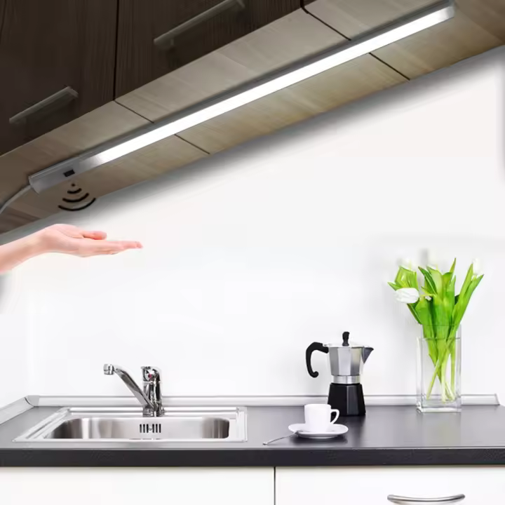 Luz LED Para Armario Con Sensor De Movimiento PIR Luz Nocturna Para Armario Dormitorio Y Cocina Iluminación Interior USB 20/30/40/50cm - 1