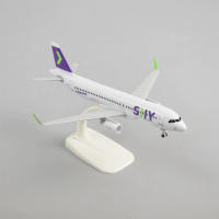 Modelo De Avión A320 De Escala 20CM En Metal Replicado Del Chilean Sky Decoración De Casa Miniatura De Aviación Para Coleccionistas - details 4