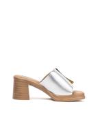 Paloma Wang sandalias mules dorados tacón medio detalle de hebilla - details 11