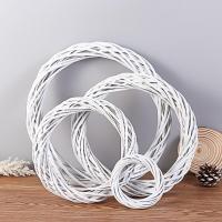 Guirnalda Blanca De Rotura En Diseño Redondo Adorno De Navidad De Paja Rattan Anillo De Vinas Decoración Para Casa Y Fiestas Artesanía De Flores Colgantes - details 0