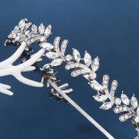 Diadema De Novia Con Rhinestone Plateado Y Cristales Para Bodas Y Fiestas Adorno De Cabeza Para Mujeres Adultos - details 11