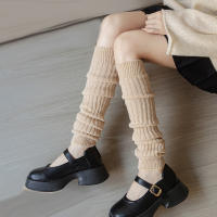 Calcetines De Piel De Oveja De Invierno Tejidos a Mano Hasta La Rodilla Calentadores De Piernas Patrón De Giro Calcetines Para Mujer - details 3