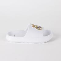 CHANCLAS REAL MADRID CON ESCUDO EN RELIEVE - CERDÁ LIFE'S LITTLE MOMENTS Tallas del 28 al 45 - details 1
