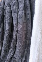 Manta Gruesa de Sofá y Cama Corazones en Color Gris Oscuro – Sedalina Suave con Sherpa, Calidez Garantizada- Mercatienda - details 7