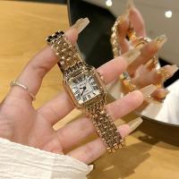Reloj De Mujer De Lujo Y Moda En Acero Inoxidable Dorado Resistente Al Agua Y Al Choque Con Mostrador Romano De Cuarzo - details 4