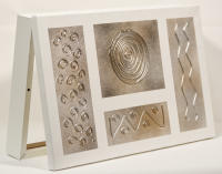 Cuadroexpres - Tapa de Contador Abstracta, en Dorado y Plata y Blanco, Elegante 37x22x4 cm (41x26x6 medida exterior) Con tornillos y tacos para colocar en la pared. Moderna, 100% Original, Muy Decorativa. Con Relieve. Fabricada en España - details 0