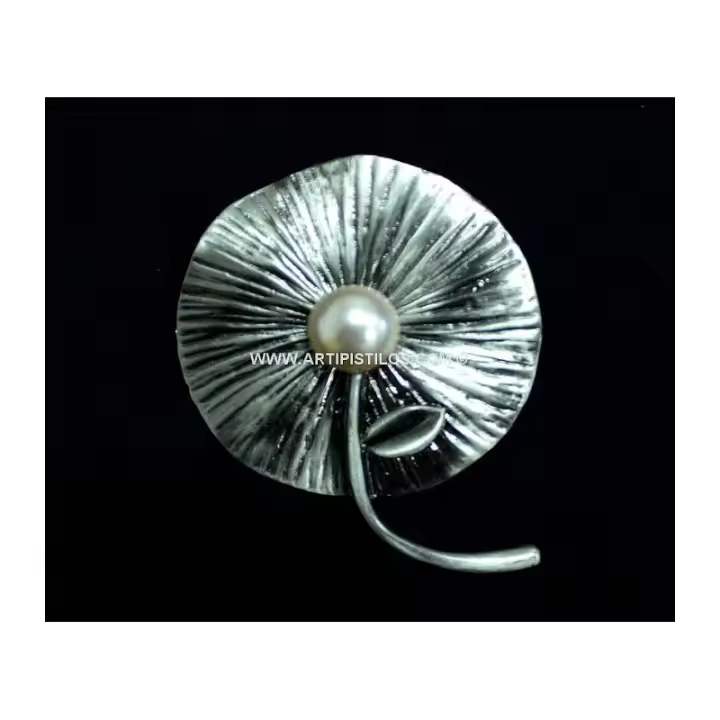 Broche Hoja con Perla - Elegante Accesorio para Sombreros - 1