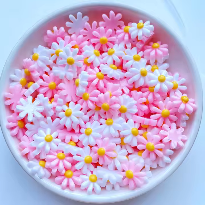 50Pcs Mini Cabochones De Resina En Forma De Margarita 11mm Para Manualidades Y Joyería Accesorios De Decoración - 1