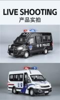 Coche De Policía IVECO a Escala 1:24 De Metal Con Luz Y Sonido Modelo De Coche De Juguete Para Colección Y Regalos Para Niños - details 12