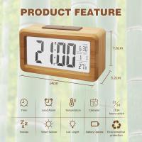 BIT Reloj despertador digital de madera, pantalla LED grande, luz nocturna con sensor inteligente, función de repetición y temperatura, funciona con pilas, reloj despertador cuboide para dormitorio, mesita de noche de oficina - details 1