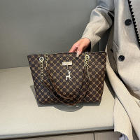 Bolso De Hombro Para Mujer Gran Capacidad Otoño Invierno 2024 Bolso De Mano Con Tassel Cierre De Cremallera Material PU Y Poliéster - details 4