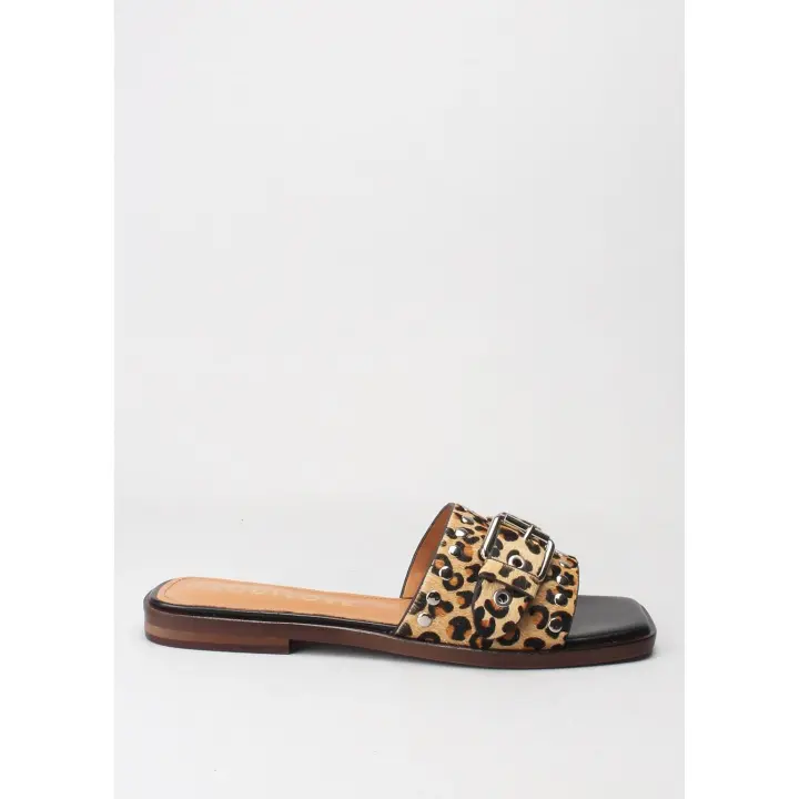 sandalia hebilla tachas pony leopardo LODI - 1