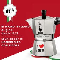 Bialetti Cafetera Clásica Italiana  - Moka Express 6 Tazas de Café - Cafetera de Aluminio de Alta Calidad para uso en Cocina - La cafetera es adecuada para hornillos de gas y placas eléctricas - details 2