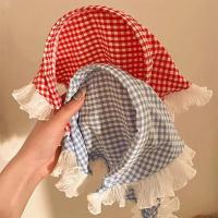 Fular De Encaje Cuadros Rojo Para Mujer Accesorio De Cabello Estilo Retro Triangular Para Viajes Y Fotografía Bandana De Algodón Adecuada Para Todas Las Estaciones - details 0