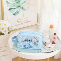 Neceser de Maquillaje y Aseo de Stitch para Todas las edades – Estuche de Viaje Impermeable con Gran Capacidad, Diseño Adorable en Azul o Rosa, con Llavero o Peluche Incluido – Ideal para Cosméticos, Escuela, Regalos y Vacaciones - details 0