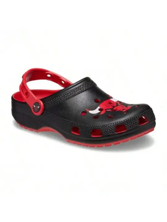 NBA Chicago Bulls Classic Clog U de Crocs, comodidad y estilo en cada paso. Diseño ergonómico, ideal para el día a día y actividades al aire libre. - 1