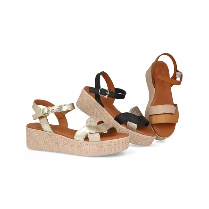 5333 - DIGO DIGO SANDALIAS DE PLATAFORMA   COLORES : NEGRO , ORO , CUERO  TALLAS : 35 AL 41  CORTE EXTERIOR : PIEL  FORRO INTERIOR : PIEL  PLANTILLA : PIEL / GEL  ALTURA TACÓN / CUÑA : 5 CM.  PISO : SINTÉTICO - 1