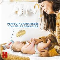 Huggies Extra Care Sensitive 672 Toallitas (12 packs de 56 Toallitas). 99% Agua, Cuidado 4 en 1 para Piel Sensible: Limpia, Calma, Protege contra la Irritación y Equilibra el PH. Clínica y Dermatológicamente Testado, sin Fragrancias ni Parabenos. - details 1