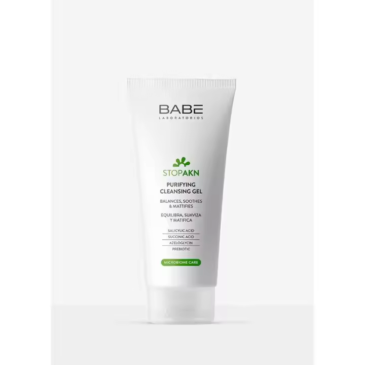 Babé Laboratorios - Stop Akn Limpiador Facial Purificante 200 ml  Tratamiento Acné  Piel Grasa  Seborregulador y Matificante  Limpieza Facial Diaria  Gel Limpiador Facial Preventivo - 1