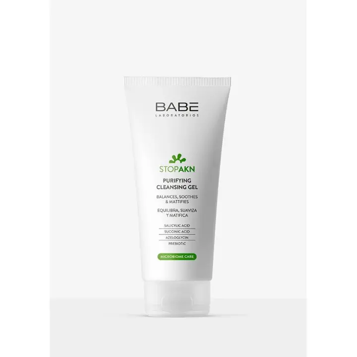 Babé Laboratorios - Stop Akn Limpiador Facial Purificante 200 ml  Tratamiento Acné  Piel Grasa  Seborregulador y Matificante  Limpieza Facial Diaria  Gel Limpiador Facial Preventivo - 1
