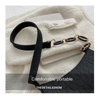 Bolso De Lujo Para Mujer Con Diseño De Axila En Piel De Goma Estilo Fashion Pequeño Cuadrado Con Cremallera Y Correa Cruzada - details 3