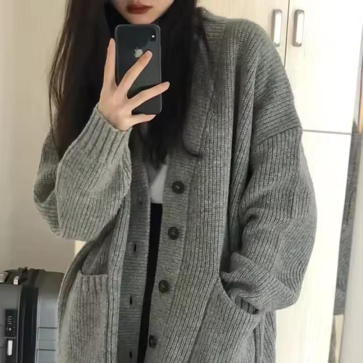 Nueva Chaqueta De Punto Para Mujer 2024 Estilo Preppy Suéter De Cuello V Color Sólido Versátil Ajuste Suave Cardigan Coreano Pullover De Otoño Invierno - 1