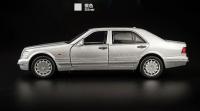 Mercedes-Benz S-W140 Modelo De Coche De Aleación De Metal a Escala 1:32 Juguete Coleccionable Para Niños Regalo De Coleccionista De Automóviles Simulación Alta - details 12