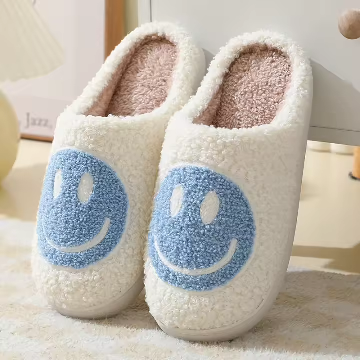Zapatillas De Algodón Para Mujer Con Dibujos Divertidos Antideslizantes Para Uso Doméstico Rostro Sonriente Otoño/Invierno Couplet De Piel - 1