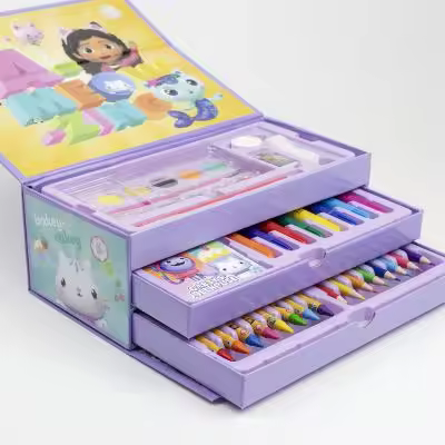 SET PAPELERÍA COLOREABLE MALETÍN GABBY´S DOLLHOUSE - 1