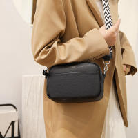 Bolso cruzado de piel auténtica para mujer, bandolera de diseñador de lujo, Color sólido, 100%, 2023 - details 17