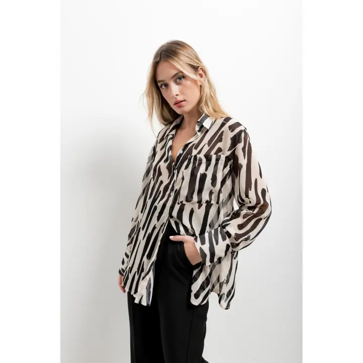 PuntoSalao Camisa gasa estampada para mujer manga larga  Lacamisa de gasatiene un estampado floral - 1