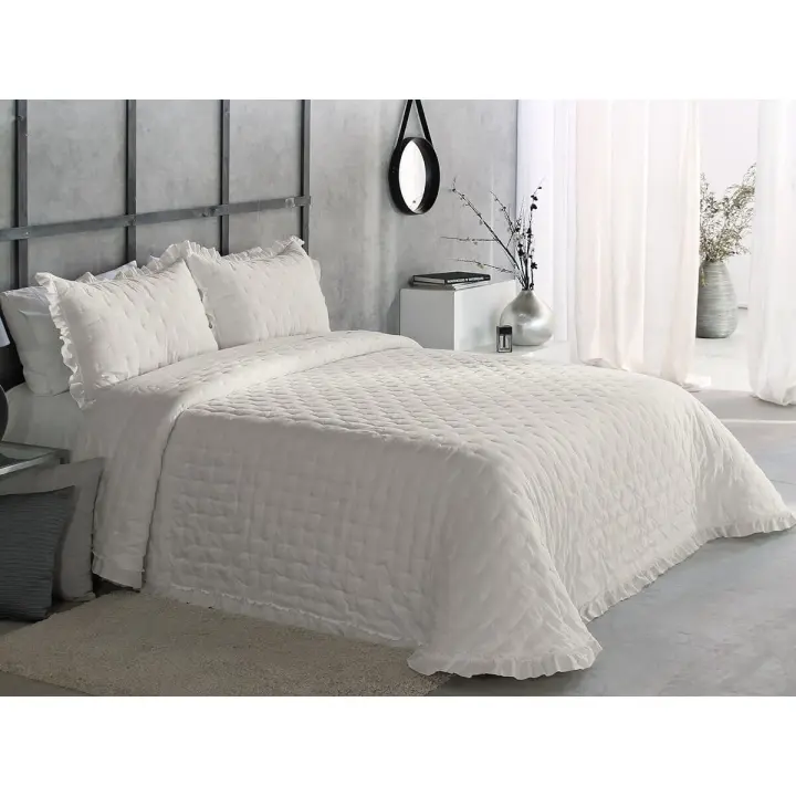 Reig Martí Colcha MYAN Primavera/Verano – Diseño Bordado con Volante – Microfibra Prewashed – Incluye Funda de Cojín – Ligera, Elegante y Suave - 1