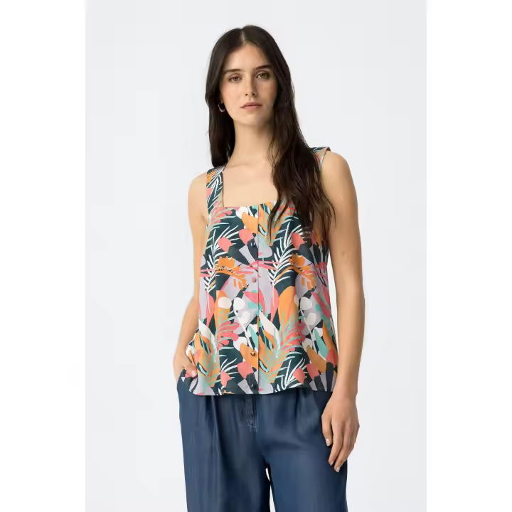 Blusa Eloise de Tiffosi. La Blusa Eloise de Tiffosi es una prenda que combina elegancia y confort:  Confeccionada en viscosa suave: ofrece una sensación agradable al tacto y gran comodidad. - 1