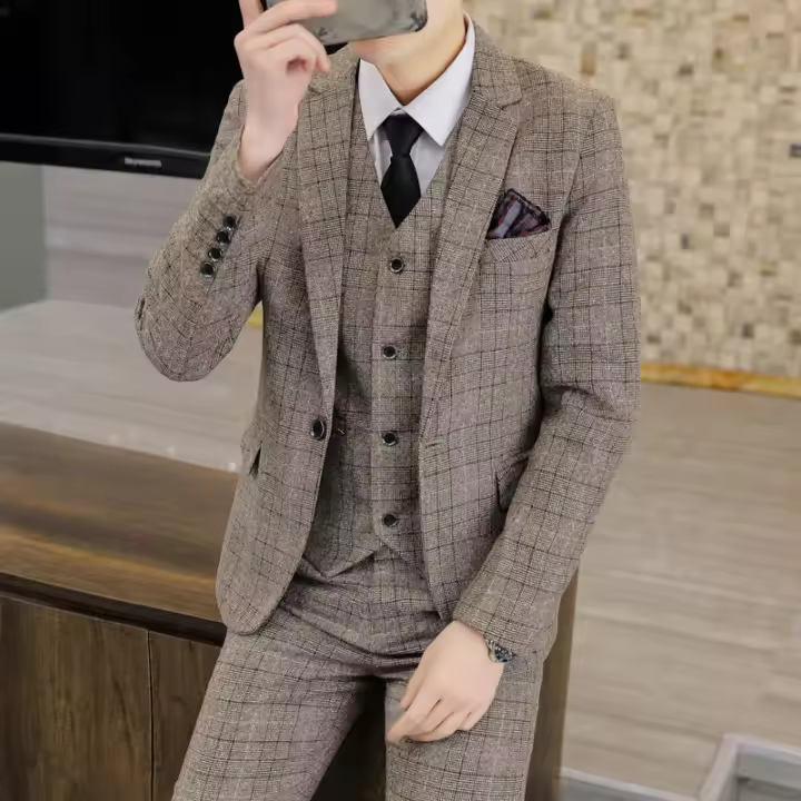 Traje De Negocios Para Hombre Slim Fit Conjunto Tres Piezas Con Chaleco Y Pantalones Elegante Vestimenta Profesional Para Bodas - 1