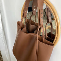 Bolso De Hombro Para Mujer Grande Capacidad 2024 Moda Retro De Trabajo Bolsa De Viaje Con Solapa Única Material PU Con Funda De Poliéster - details 5