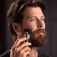 Aseitadora recargable de Titanium para recortar, Pael, afeitar y dar forma a la barba - details 3
