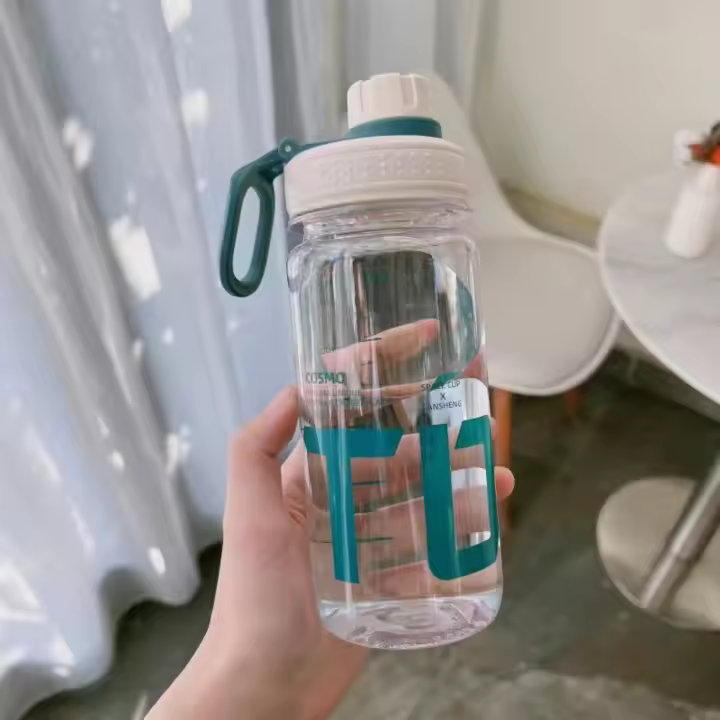 Botella De Agua Con Manija Y Correa Transparente De Plástico Ligera Gran Capacidad 0.6L/0.8L/1L Botella De Bebida Para Viajes Resistente Al Desbordamiento - 1