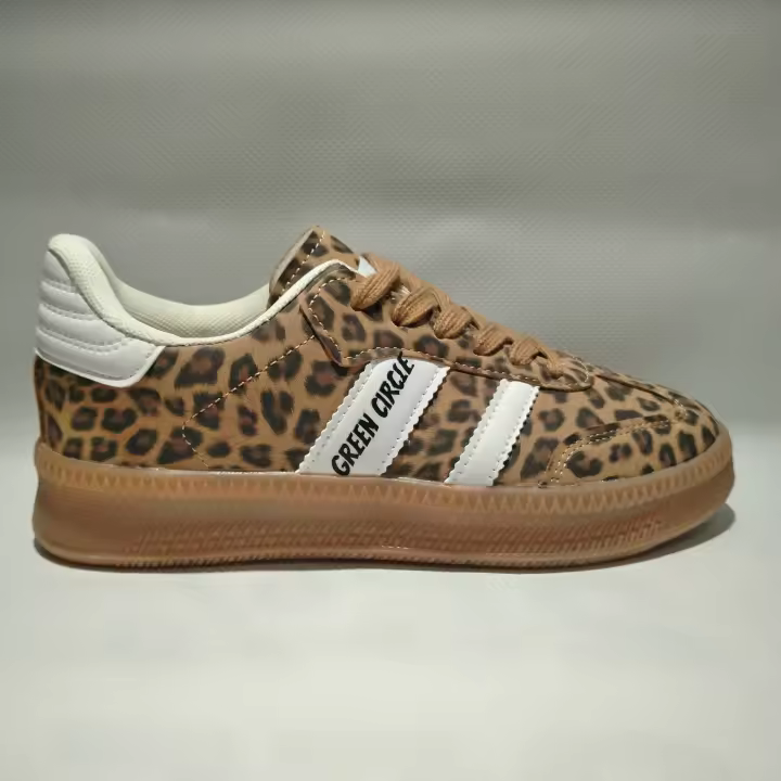 Zapatillas Mujer Green+Circle Bambi. Animal print. Plantilla confort y peso ligero - 1
