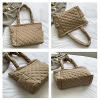 Bolso De Hombro Puffer Para Mujeres Y Niñas Estilo Casual Cuadrado De Plegado Invernal Bolso De Mano Quilted Tote Bag - details 1