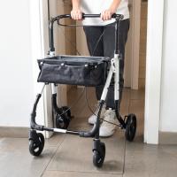 Andador para ancianos Mobiclinic Olimpo estrecho Aluminio Plegable Moderno Con bolsa Monomando Regulable Sistema subebordillos con bandeja Ruedas giratorias Freno manual Fácil manejo - details 0