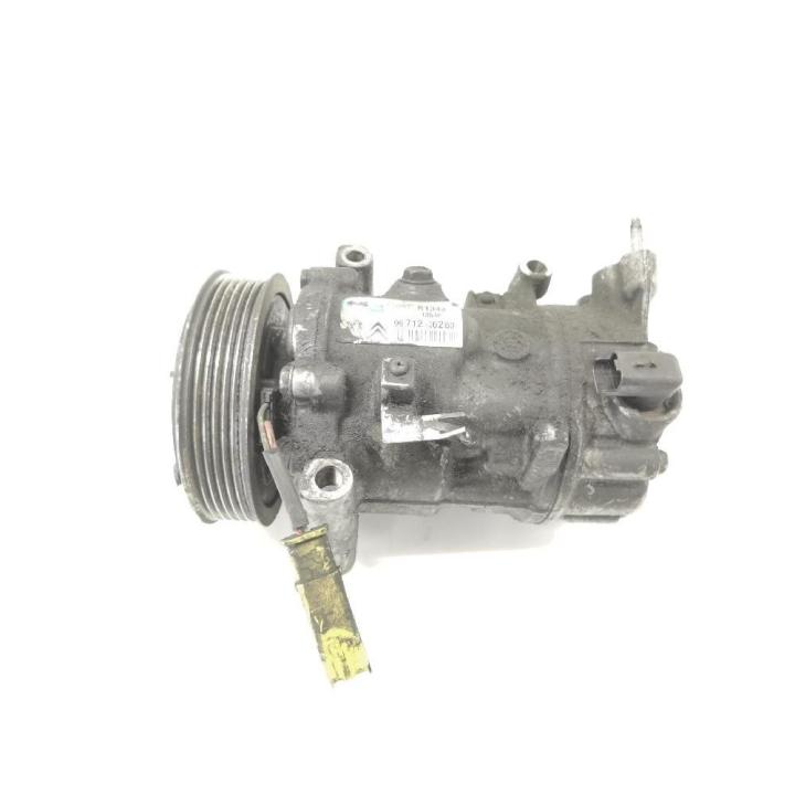 Air conditioning compressor compatible with citroen c4 1.6 hdi 2004 to 2014 (oem/iam: 9671216280)