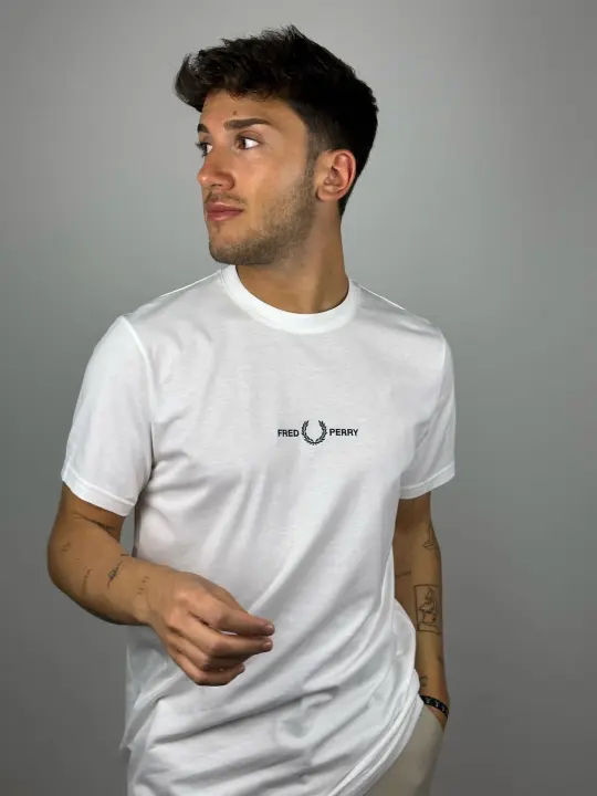Camiseta Fred Perry Blanca Embroidered - 1