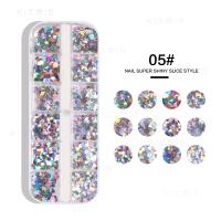 1 Caja De 12 Cuadrículas De Brillo Holográfico Uñas Secuencias Esparkly 3D Delgadas Con Mariposas Redondas Y Geométricas Decoraciones De Tela De Brillo Para Uñas - details 11