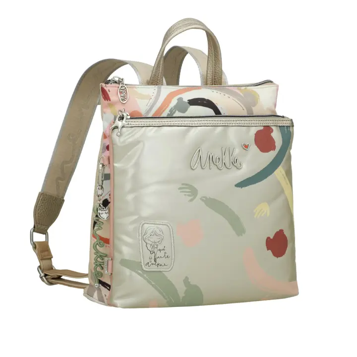 Mochila de mujer Smart - Anekke Alma - Tamaño mediano - Tres compartimentos independientes con cierre de cremallera - Bolsillo exterior trasero - Asas anchas regulables - Ref. 40605-233 - Mide 29 x 27 x 11 cm - 1