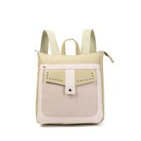 Mochila de mujer en polipiel con detalles en poliéster, diseño moderno con bolsillo frontal decorativo y tachuelas, ligera, cómoda y funcional para uso diario, perfecta para ciudad o trabajo, disponible en rosa, beige, negro y más | Sara Bags - details 0
