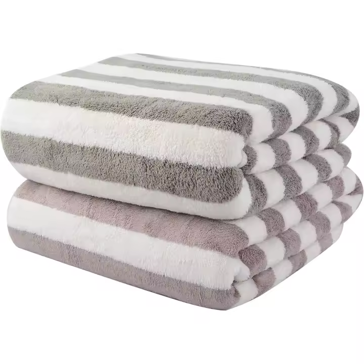 Juego de 2 Toallas de baño, Toalla Playa de Secado, Ultra Suave y Muy Absorbente,Toallas de baño Grandes de Microfibra, para Hotel,Hogar,Gimnasio, baño, viaje, 70x140 CM(Gris + Morado) - 1