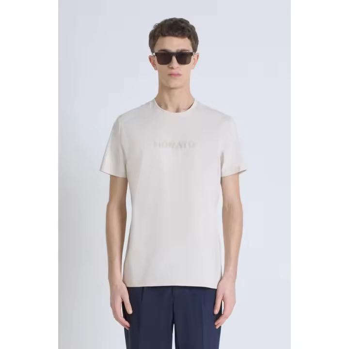 Morato camiseta hombre manga corta con diseño moderno y corte slim. Estilo urbano con sello italiano M20 - 1
