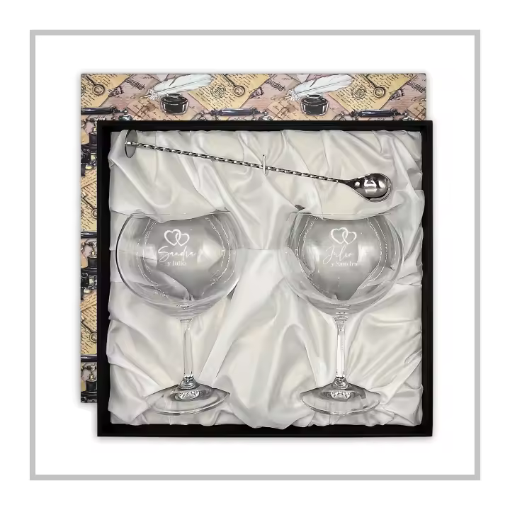 RegaloVip.es - 2 Copas y Cuchara Mezcladora con Estuche Vintage, copas personalizadas, detalles únicos de boda, amantes del vino, regalo perfecto, aniversarios, decoración elegante en casa, celebración y momentos especiales. - 1