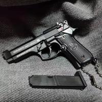 Mini Pistola De Aleación 1:3 92F Llaveañera Desmontable Pistola Falso Para Colección Pendantes Para Bolsos Juguetes Para Adultos Y Niños Desde 14 Años - details 3