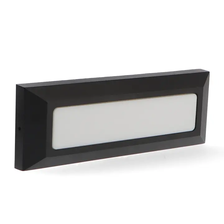 IluminaShop - Baliza de Superficie LED  Long Rectangular Negro 5W IP54 - 1